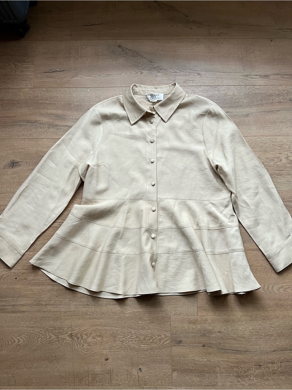 Pomander Place Tan Button-Front Peplum Blouse